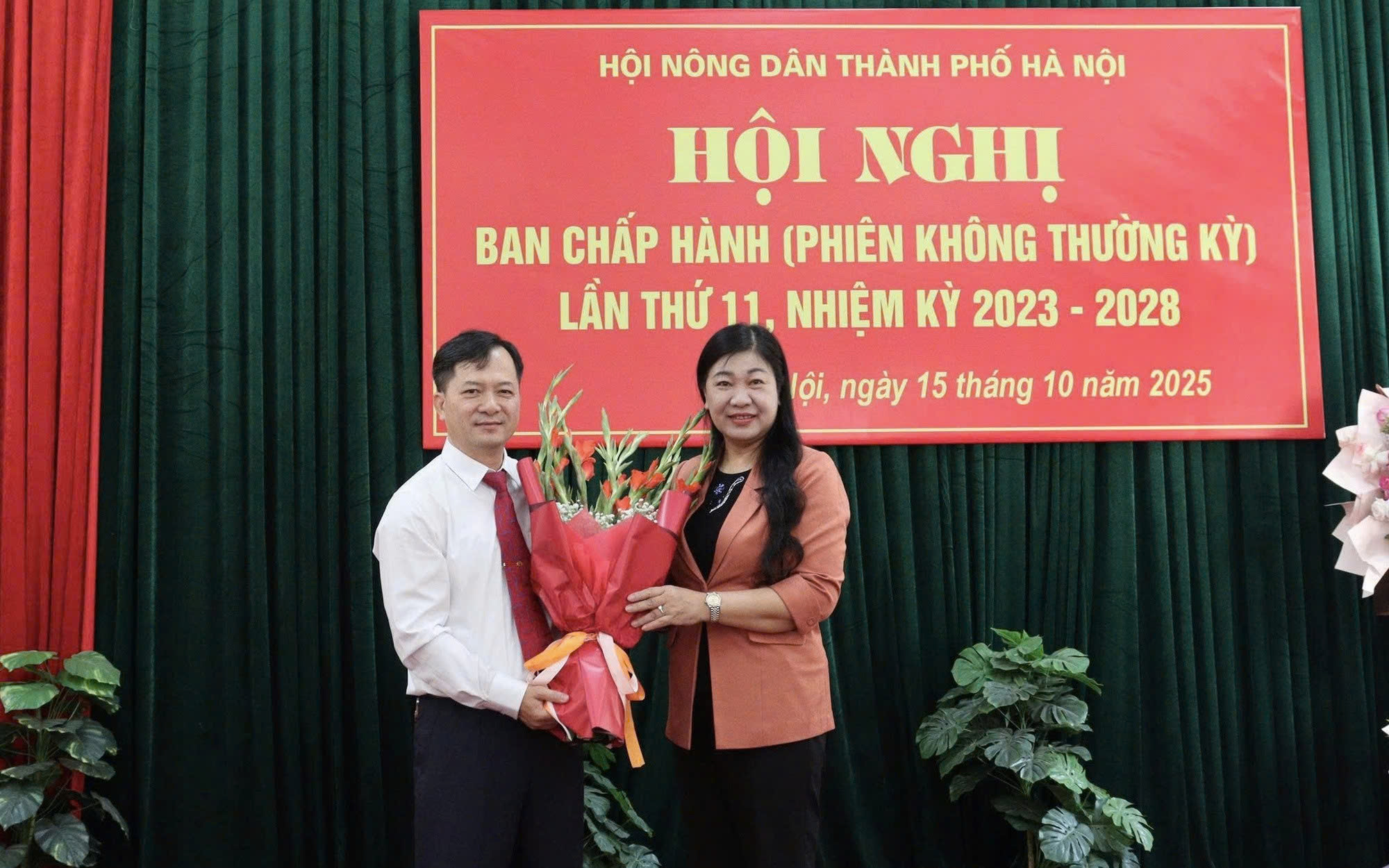 Kiện toàn Ban Chấp hành Hội Nông dân Hà Nội, tăng cường lãnh đạo phong trào nông dân Thủ đô