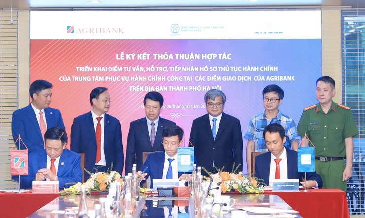 Hà Nội triển khai điểm tiếp nhận thủ tục hành chính tại các điểm giao dịch của Agribank, rút ngắn thời gian giải quyết hồ sơ cho người dân