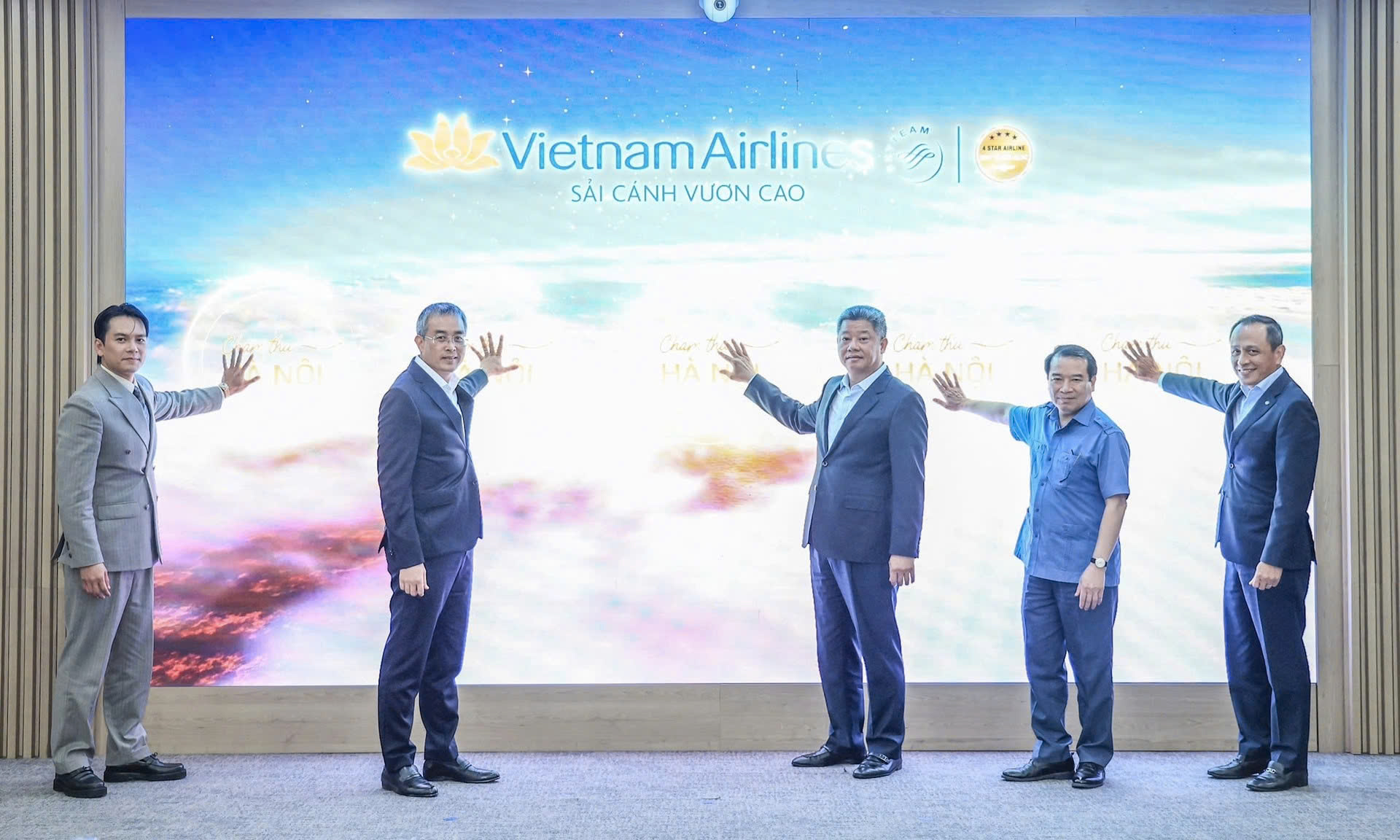 “Chạm thu Hà Nội” - Hành trình cảm xúc tôn vinh vẻ đẹp Thủ đô qua những trải nghiệm đặc sắc