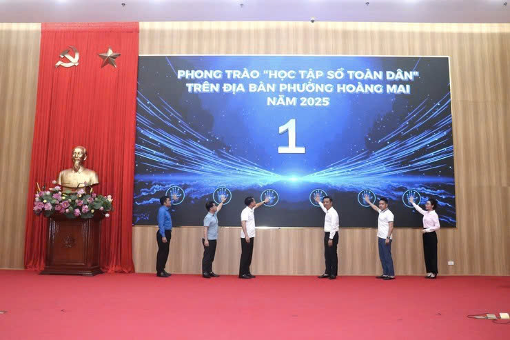 Phường Hoàng Mai phát động phong trào “Học tập số toàn dân”: Từ mỗi người dân đến cộng đồng số
