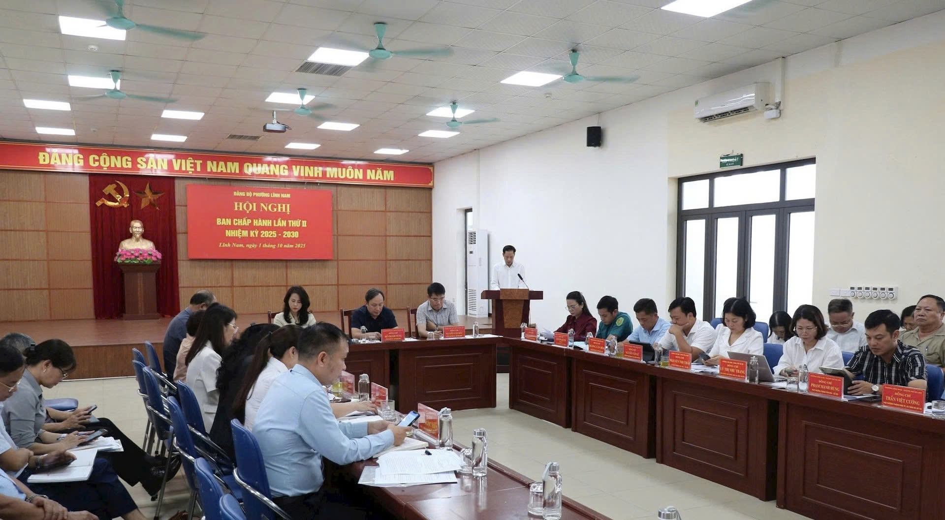 Đảng bộ phường Lĩnh Nam đánh giá toàn diện kết quả quý III, xác định trọng tâm lãnh đạo quý IV-2025