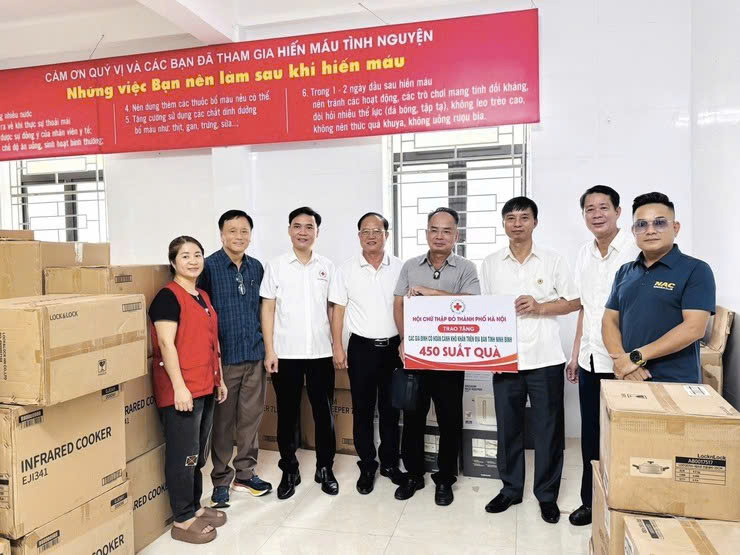Hội Chữ thập đỏ thành phố Hà Nội lan tỏa tinh thần nhân ái, sẻ chia trong cộng đồng