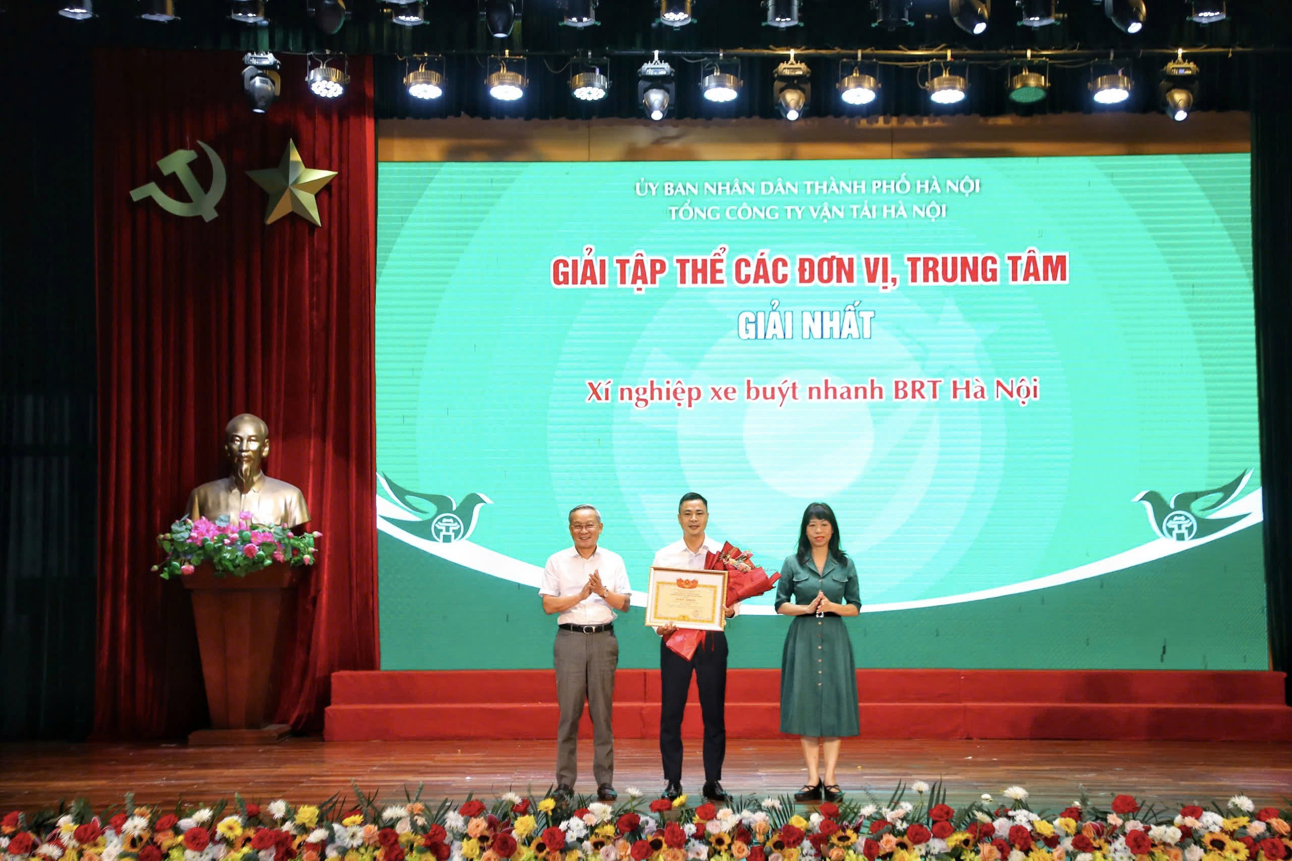 Tổng Công ty Vận tải Hà Nội lan tỏa văn hóa phục vụ xe buýt, nâng cao chất lượng dịch vụ vận tải công cộng Thủ đô