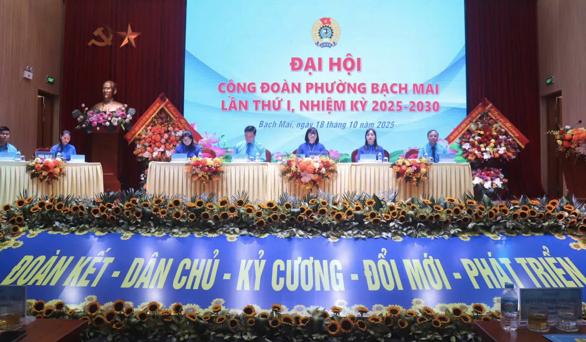 Công đoàn phường Bạch Mai ra mắt nhiệm kỳ đầu tiên, khẳng định vai trò đại diện người lao động trong mô hình mới