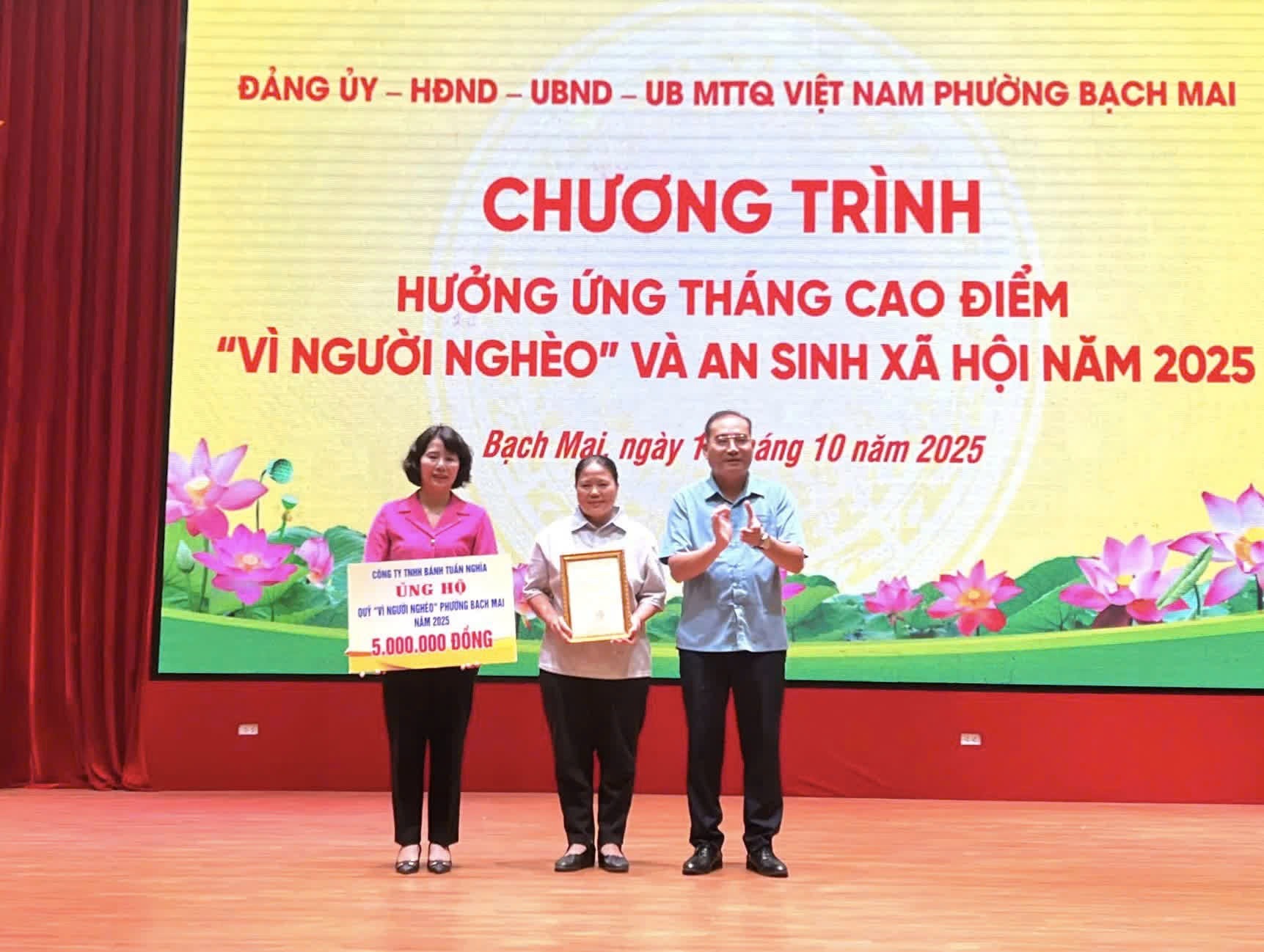 Phường Bạch Mai phát động Tháng cao điểm “Vì người nghèo”, lan tỏa tinh thần sẻ chia trong cộng đồng