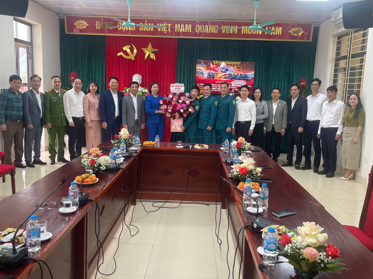 Lãnh đạo xã Cổ Đô tri ân lực lượng vũ trang, củng cố nền quốc phòng toàn dân trong giai đoạn mới