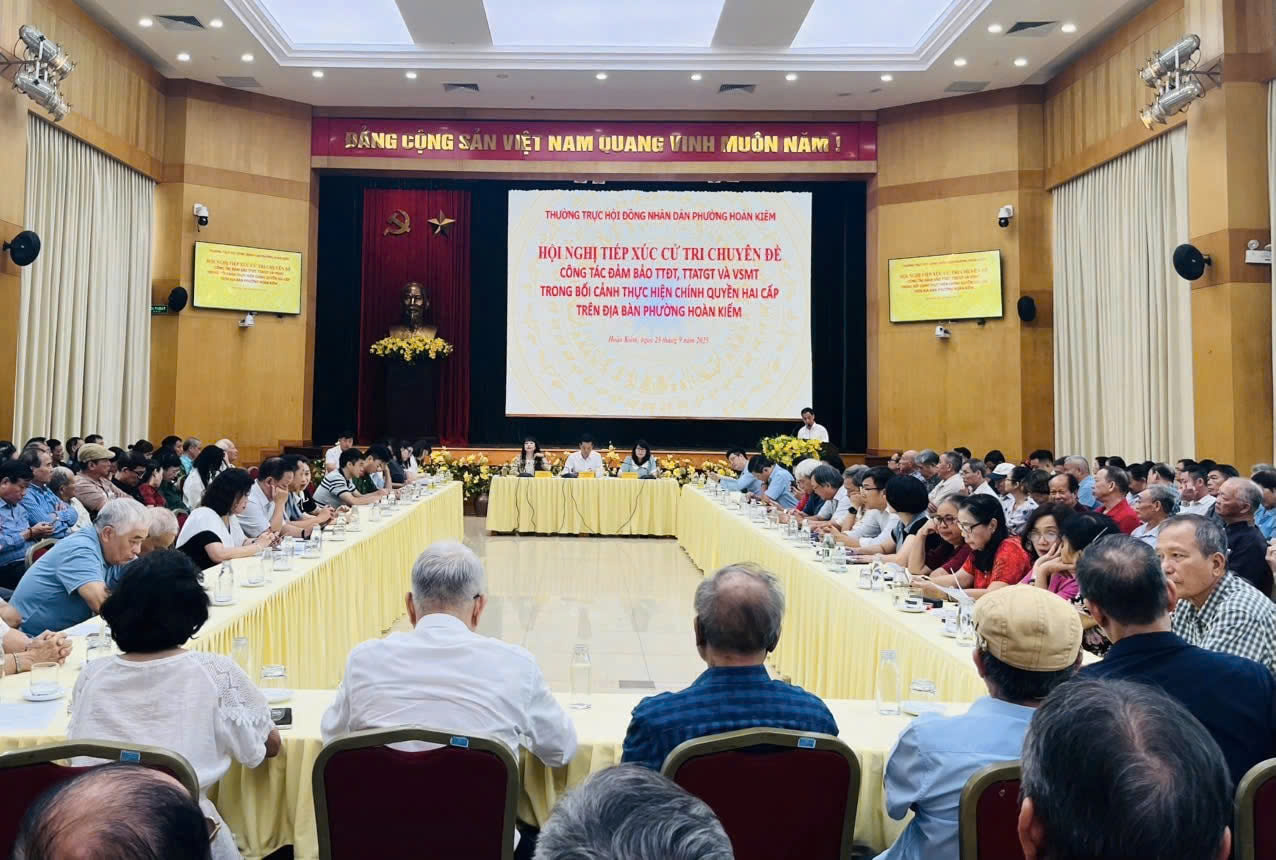 Phường Hoàn Kiếm tăng cường đối thoại, quyết liệt chấn chỉnh trật tự đô thị, hướng tới xây dựng đô thị văn minh