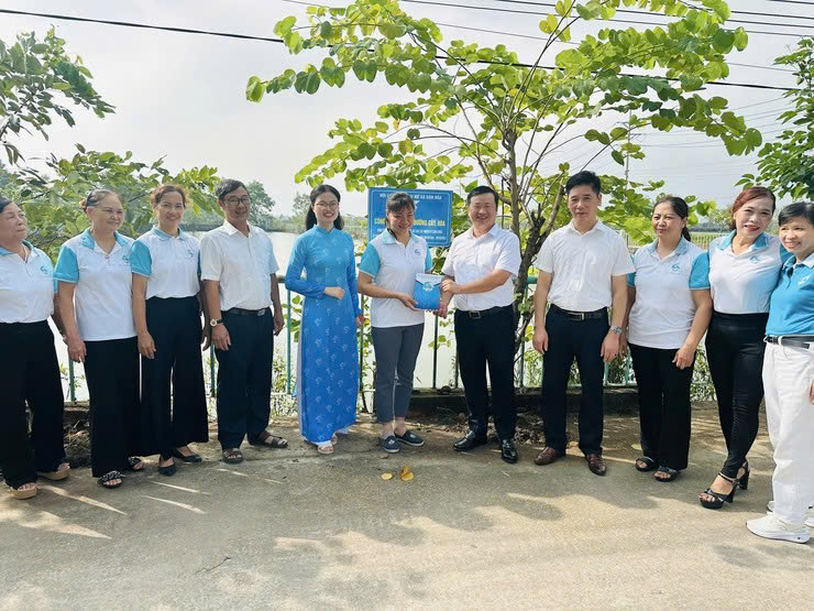 Phụ nữ Dân Hòa lan tỏa dấu ấn thi đua bằng những công trình xanh, đẹp, giàu ý nghĩa