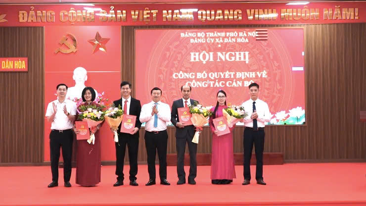Xã Dân Hòa kiện toàn đội ngũ cán bộ, tạo động lực thực hiện nhiệm vụ trong giai đoạn mới