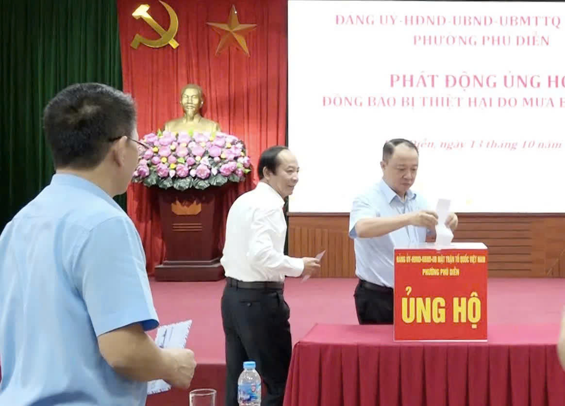 Phường Phú Diễn phát động ủng hộ đồng bào vùng mưa bão, lan tỏa tinh thần đoàn kết trong vận hành mô hình chính quyền địa phương hai cấp