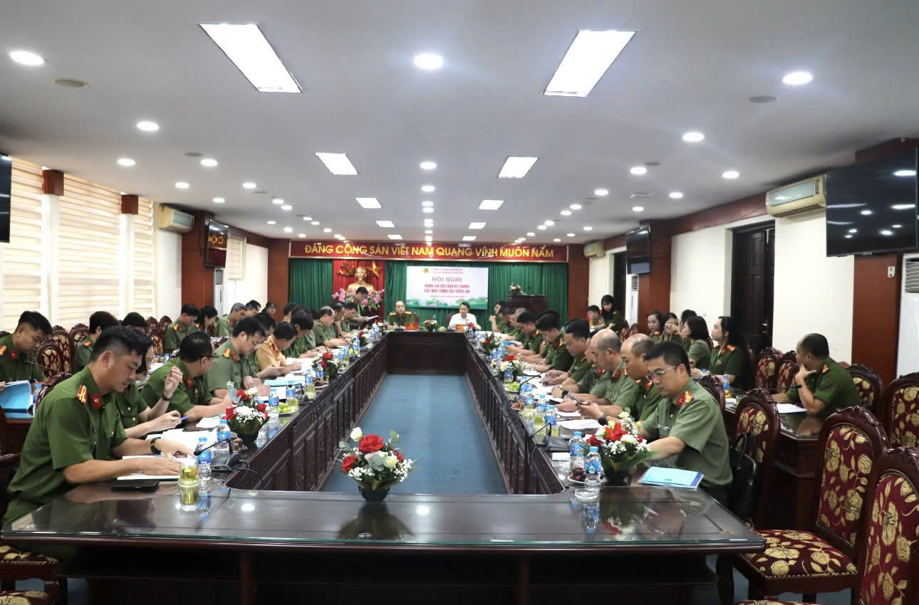 Công an phường Hoàng Mai tập trung nâng cao hiệu quả hoạt động, đáp ứng yêu cầu nhiệm vụ trong giai đoạn mới