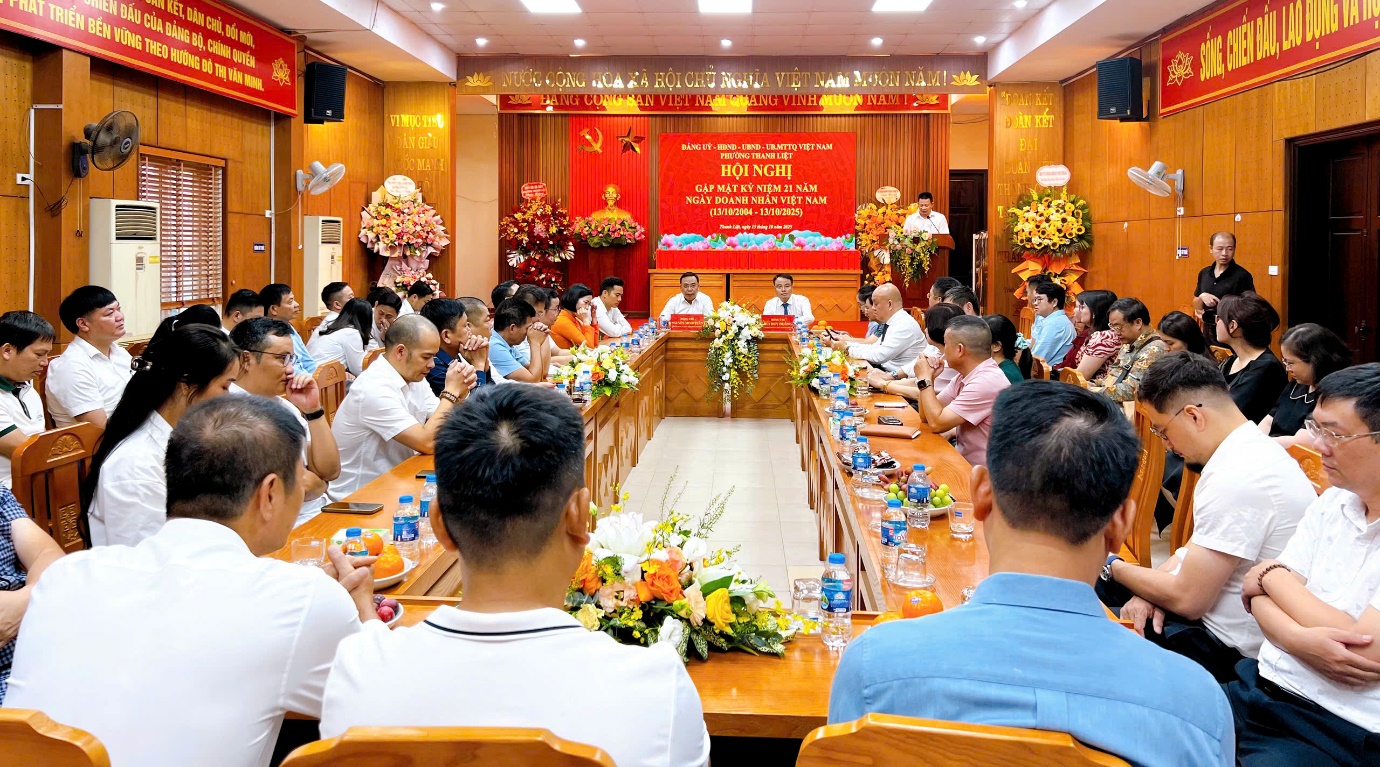 Phường Thanh Liệt tri ân doanh nhân, doanh nghiệp tiêu biểu nhân Ngày Doanh nhân Việt Nam