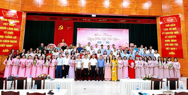 Phường Thanh Liệt trang trọng gặp mặt kỷ niệm 95 năm Ngày thành lập Hội Liên hiệp Phụ nữ Việt Nam