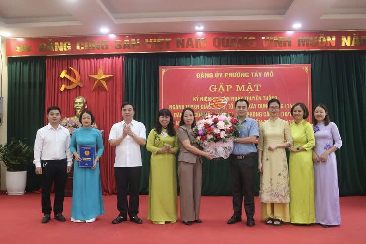 Phường Tây Mỗ tri ân các ngành xây dựng Đảng, lan tỏa tinh thần trách nhiệm trong vận hành mô hình chính quyền địa phương hai cấp
