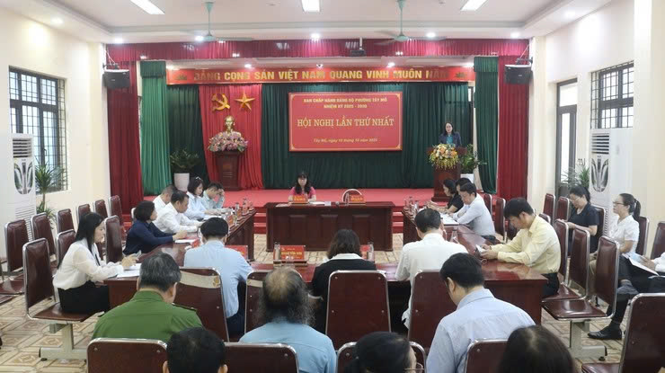 Ban Chấp hành Đảng bộ phường Tây Mỗ họp phiên đầu tiên, quyết nghị nhiều nội dung trọng tâm nhiệm kỳ 2025-2030