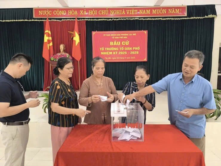Phường Tây Mỗ tổ chức bầu cử Tổ trưởng Tổ dân phố nhiệm kỳ 2025-2028, bảo đảm dân chủ, đúng quy định