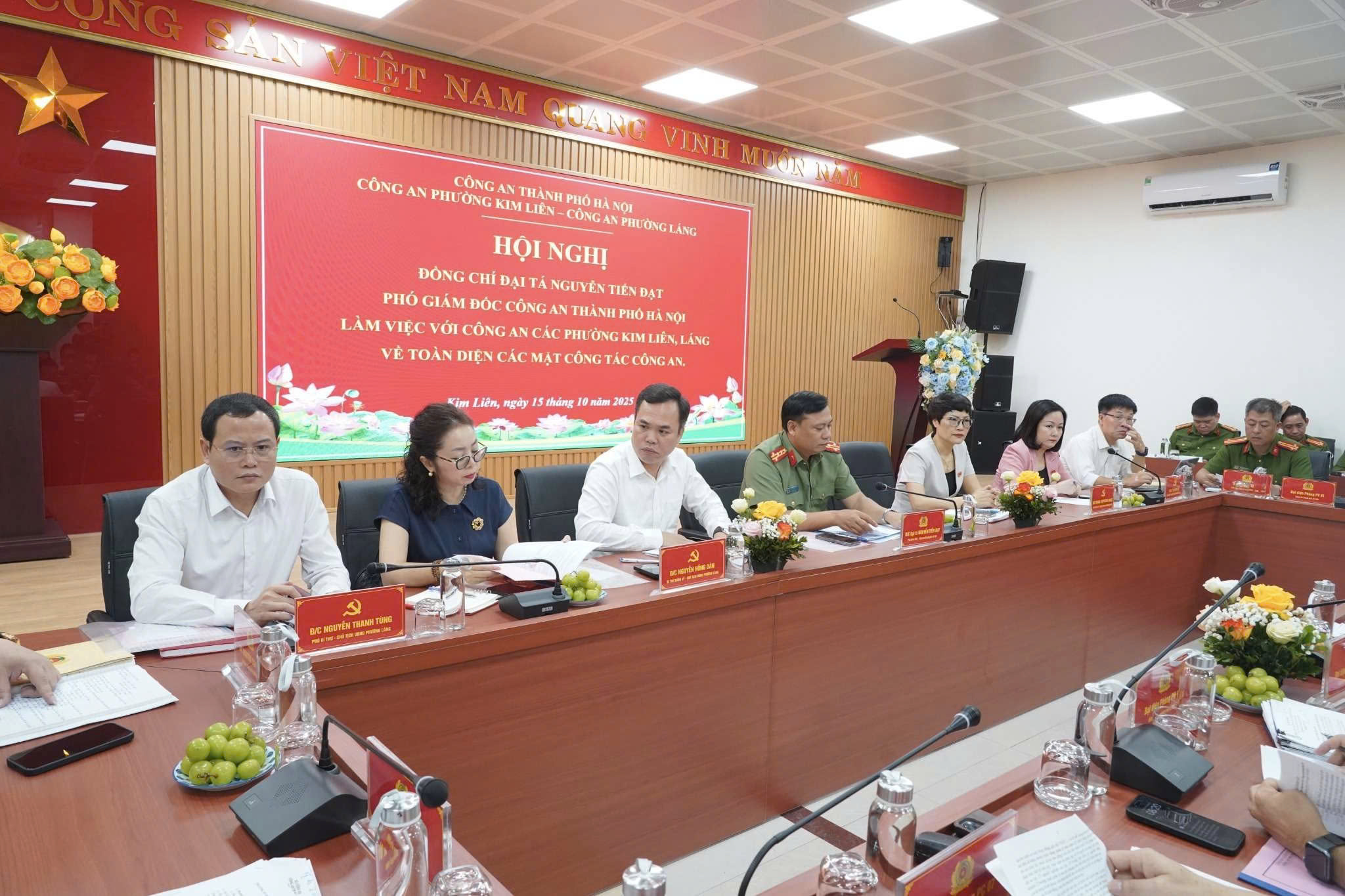Công an thành phố Hà Nội kiểm tra, đánh giá hiệu quả hoạt động Công an phường Kim Liên và phường Láng sau 3 tháng vận hành mô hình chính quyền địa phương hai cấp