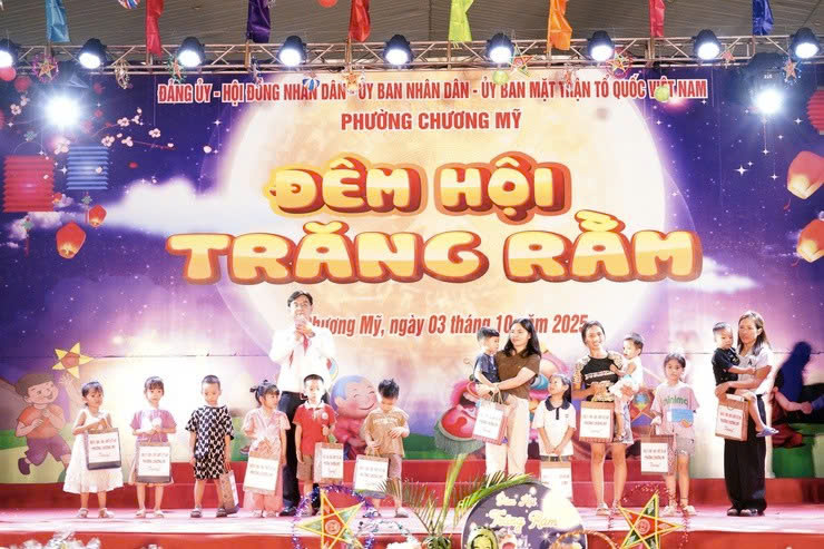 Phường Chương Mỹ rộn ràng Đêm hội trăng rằm 2025, lan tỏa yêu thương tới thế hệ măng non