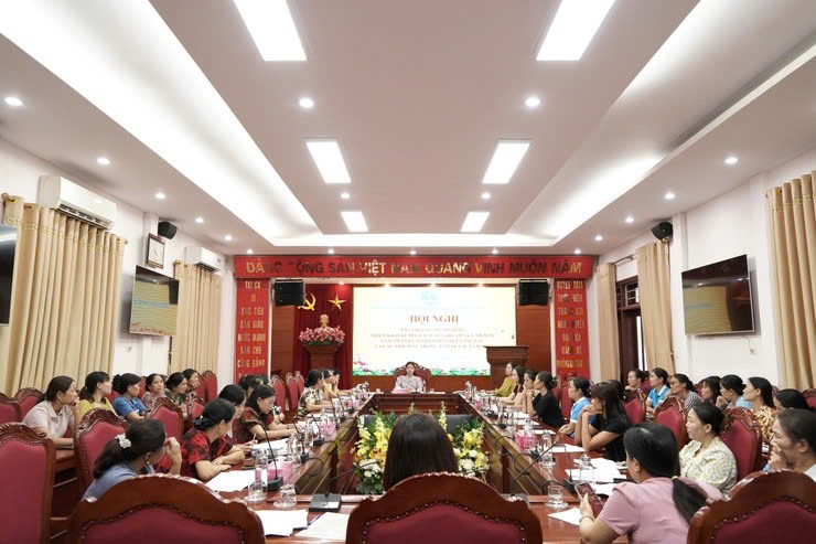 Phụ nữ phường Chương Mỹ phát động đợt thi đua sôi nổi chào mừng 95 năm Ngày thành lập Hội LHPN Việt Nam