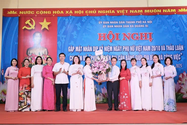 Xã Quảng Bị gặp mặt, tôn vinh nữ cán bộ, công chức nhân kỷ niệm 95 năm Ngày thành lập Hội Liên hiệp Phụ nữ Việt Nam