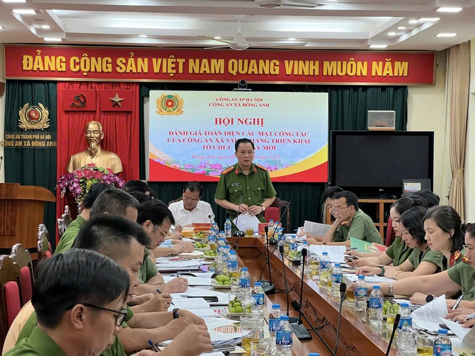 Công an thành phố Hà Nội kiểm tra, đánh giá kết quả triển khai mô hình tổ chức mới tại Công an xã Kim Anh và xã Đông Anh