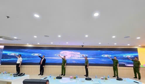 Hà Nội ra mắt Trung tâm Thông tin chỉ huy kết nối hệ thống truyền tin báo sự cố phòng cháy chữa cháy