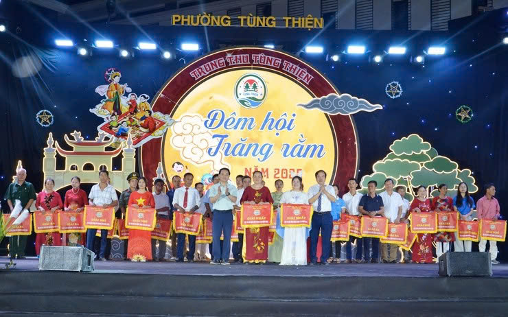 Phường Tùng Thiện tổ chức Đêm hội trăng rằm, lan tỏa giá trị văn hóa Trung thu truyền thống