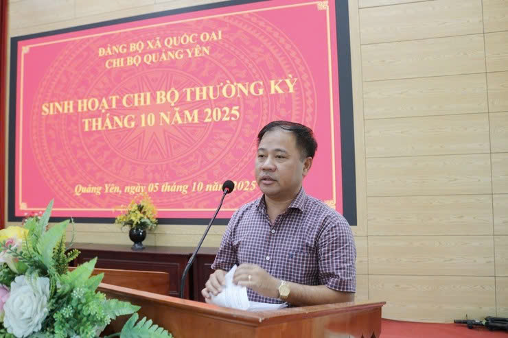 Lãnh đạo xã Quốc Oai dự sinh hoạt Chi bộ thôn Quảng Yên, tăng cường gắn kết cấp ủy với cơ sở