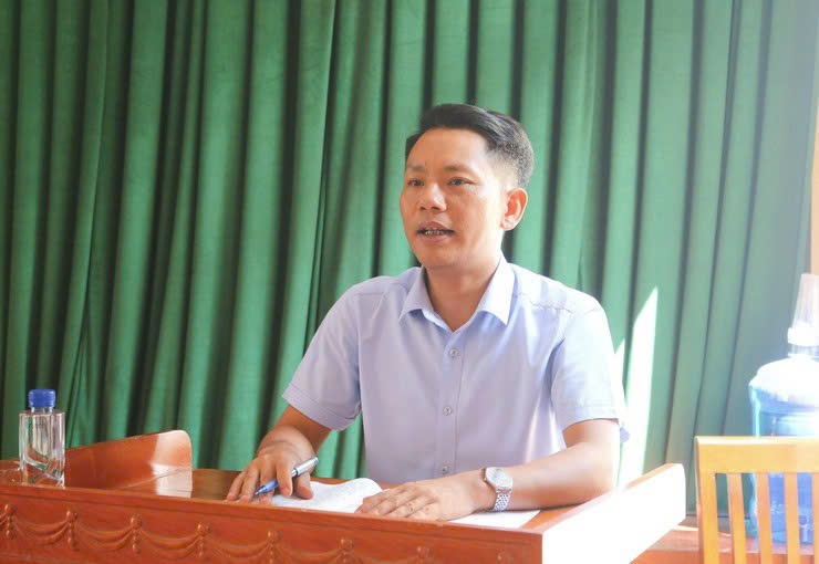 Phó Bí thư Thường trực Đảng ủy xã Quốc Oai dự sinh hoạt Chi bộ thôn Phượng Cách 3, gợi mở nhiều nhiệm vụ trọng tâm ở cơ sở