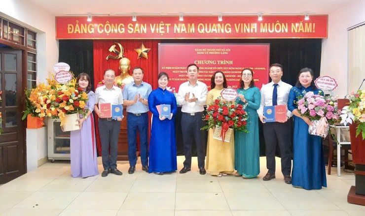 Phường Láng gặp mặt tri ân các ngành xây dựng Đảng, lan tỏa trách nhiệm trong giai đoạn mới
