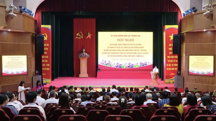 Xã Thanh Trì biểu dương tập thể, cá nhân tiêu biểu, quyết liệt triển khai nhiệm vụ trọng tâm tháng 10-2025