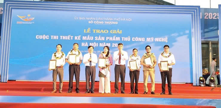 Vinh danh các thiết kế sáng tạo tại Cuộc thi mẫu sản phẩm thủ công mỹ nghệ Hà Nội 2025