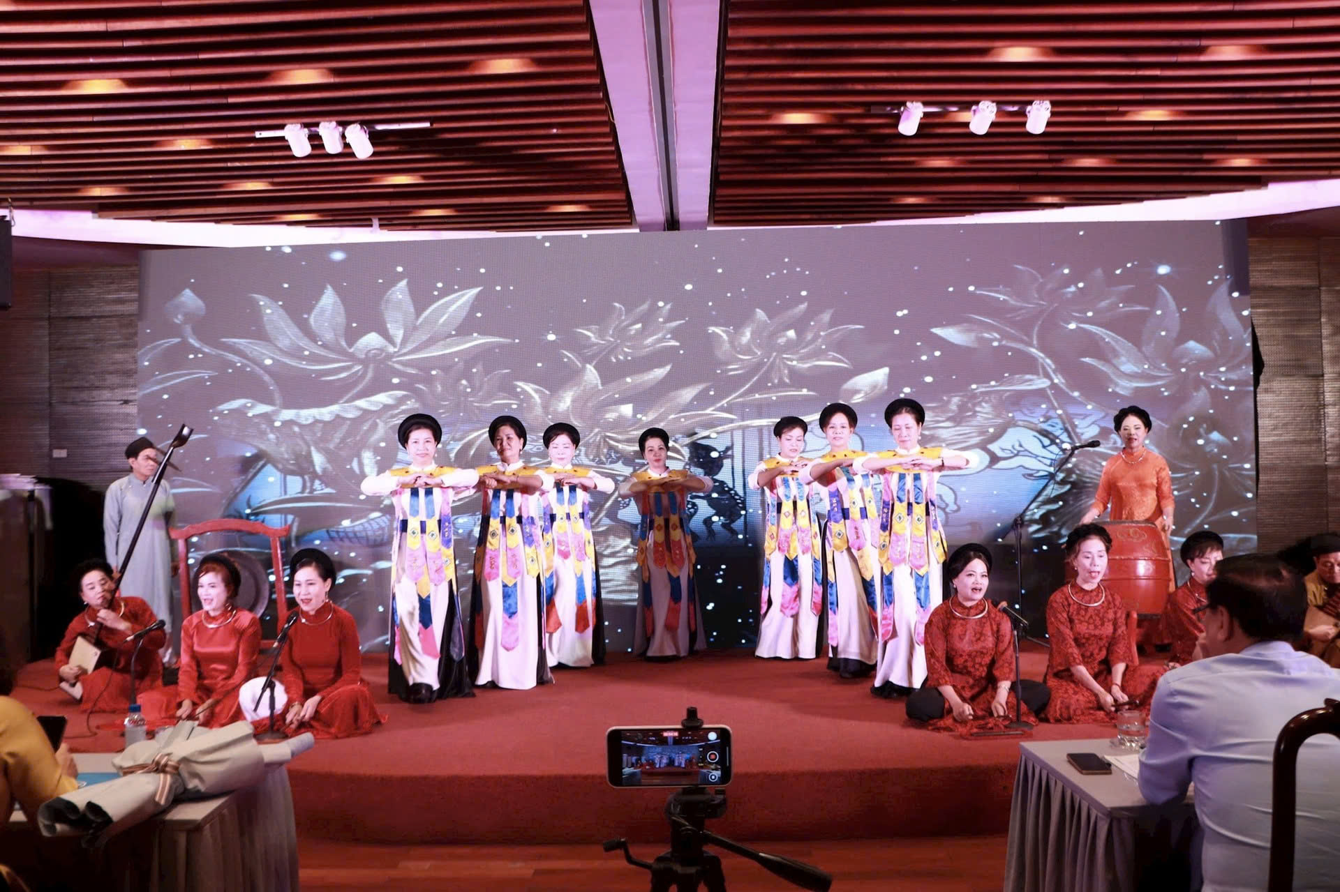 Khai mạc Liên hoan ca trù Hà Nội lần thứ tư năm 2025: Lan tỏa giá trị di sản trong đời sống đương đại