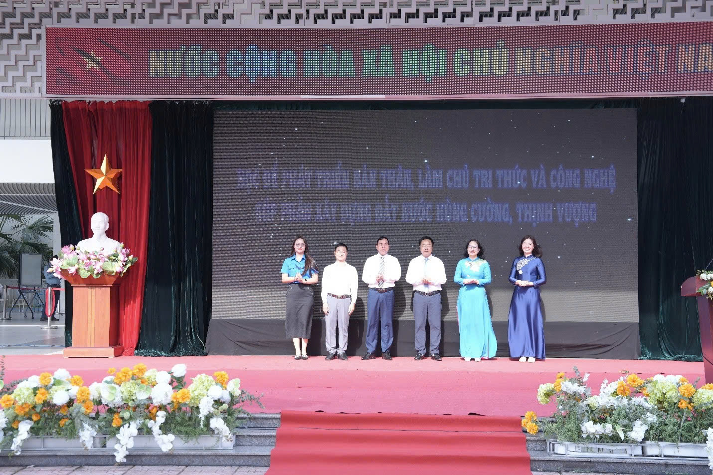 Xã Gia Lâm phát động Tuần lễ học tập suốt đời 2025, thúc đẩy mô hình “Mỗi gia đình - Một công dân số nòng cốt”