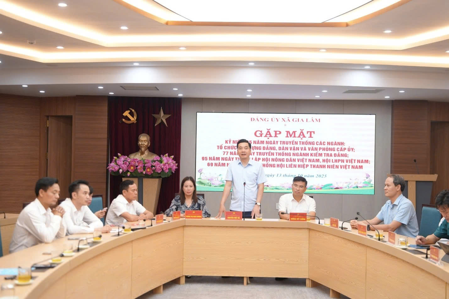 Gặp mặt kỷ niệm các ngày truyền thống của các ngành, đoàn thể tại xã Gia Lâm