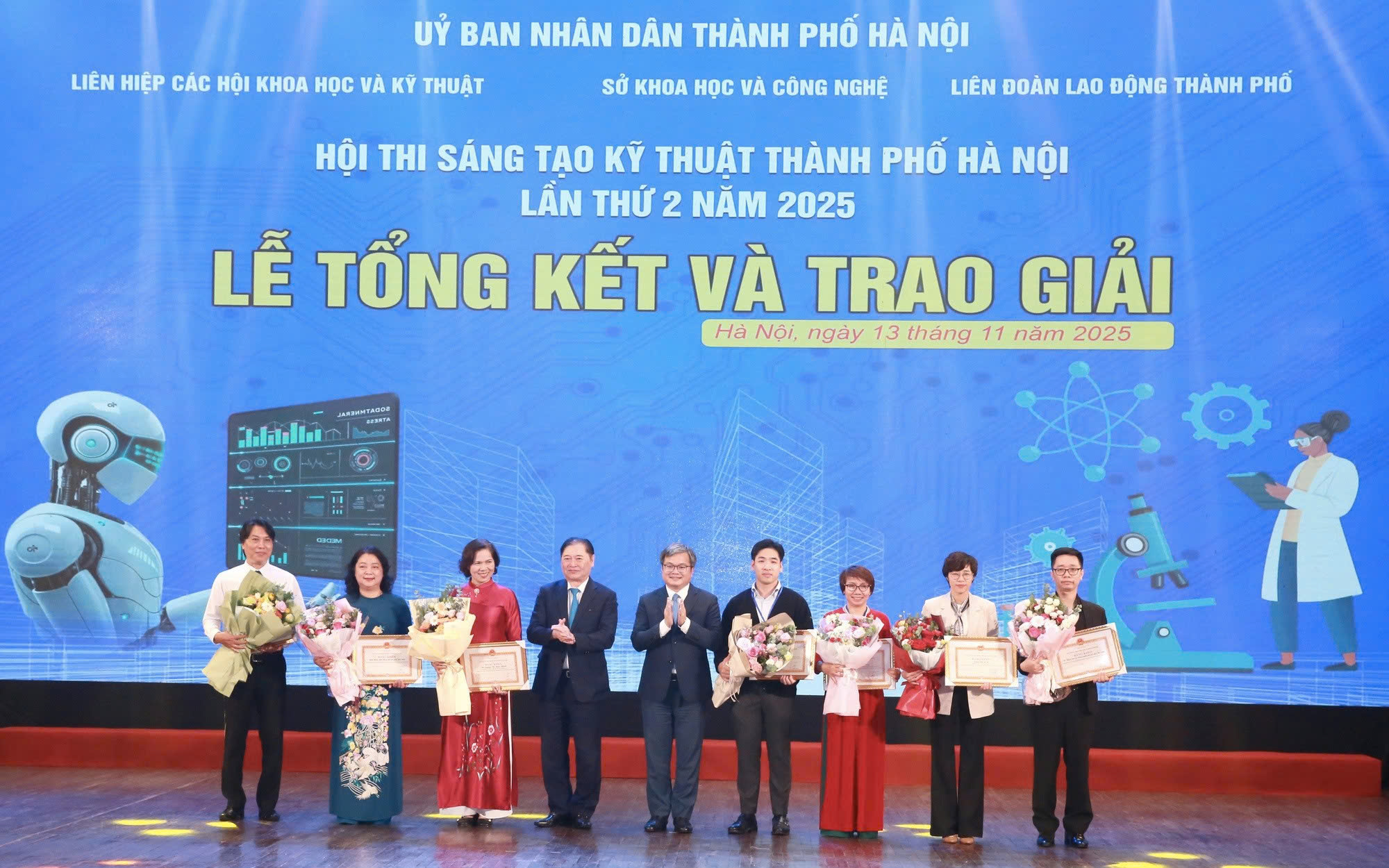 Hà Nội tôn vinh sáng tạo khoa học - công nghệ, khẳng định vai trò động lực phát triển Thủ đô trong giai đoạn mới