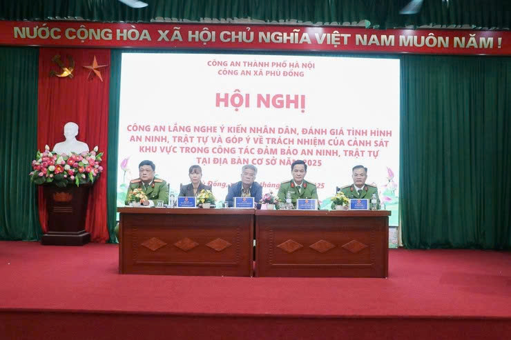 Công an xã Phù Đổng lắng nghe ý kiến nhân dân, tăng cường bảo đảm an ninh trật tự cơ sở