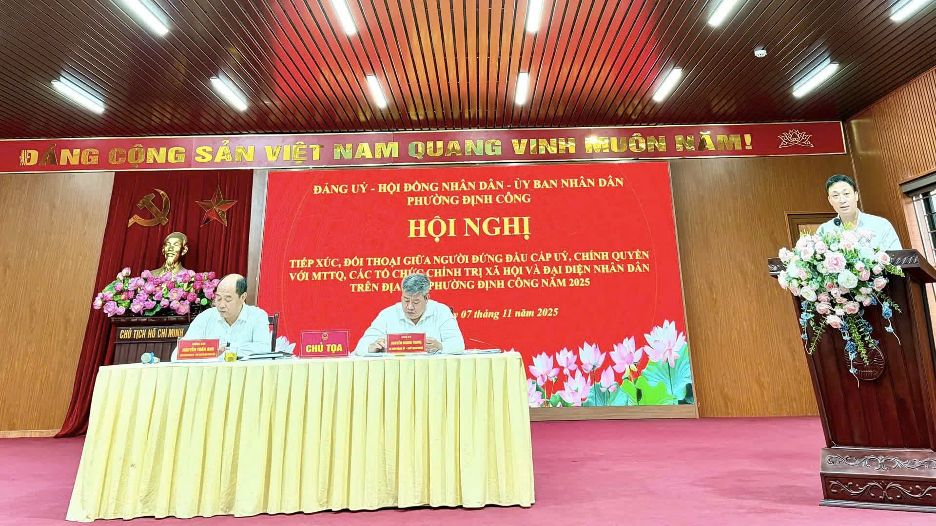 Phường Định Công đối thoại trực tiếp với nhân dân, kịp thời tháo gỡ những vấn đề dân sinh bức thiết