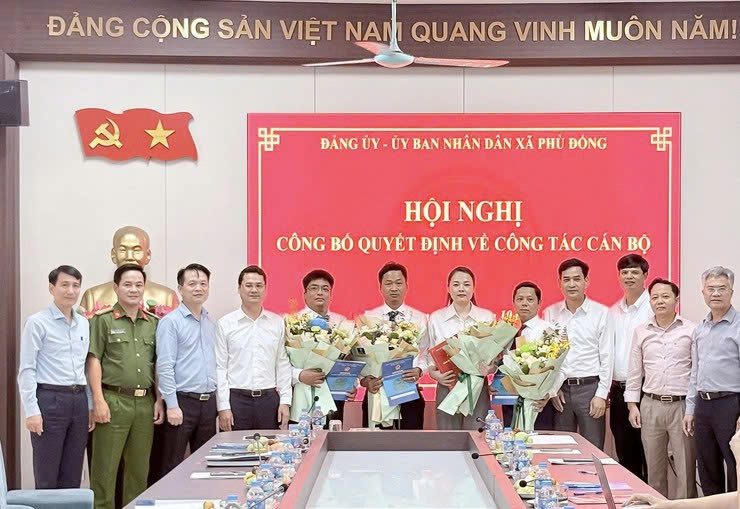 Xã Phù Đổng kiện toàn đội ngũ cán bộ, tăng cường hiệu quả công tác quản lý, điều hành