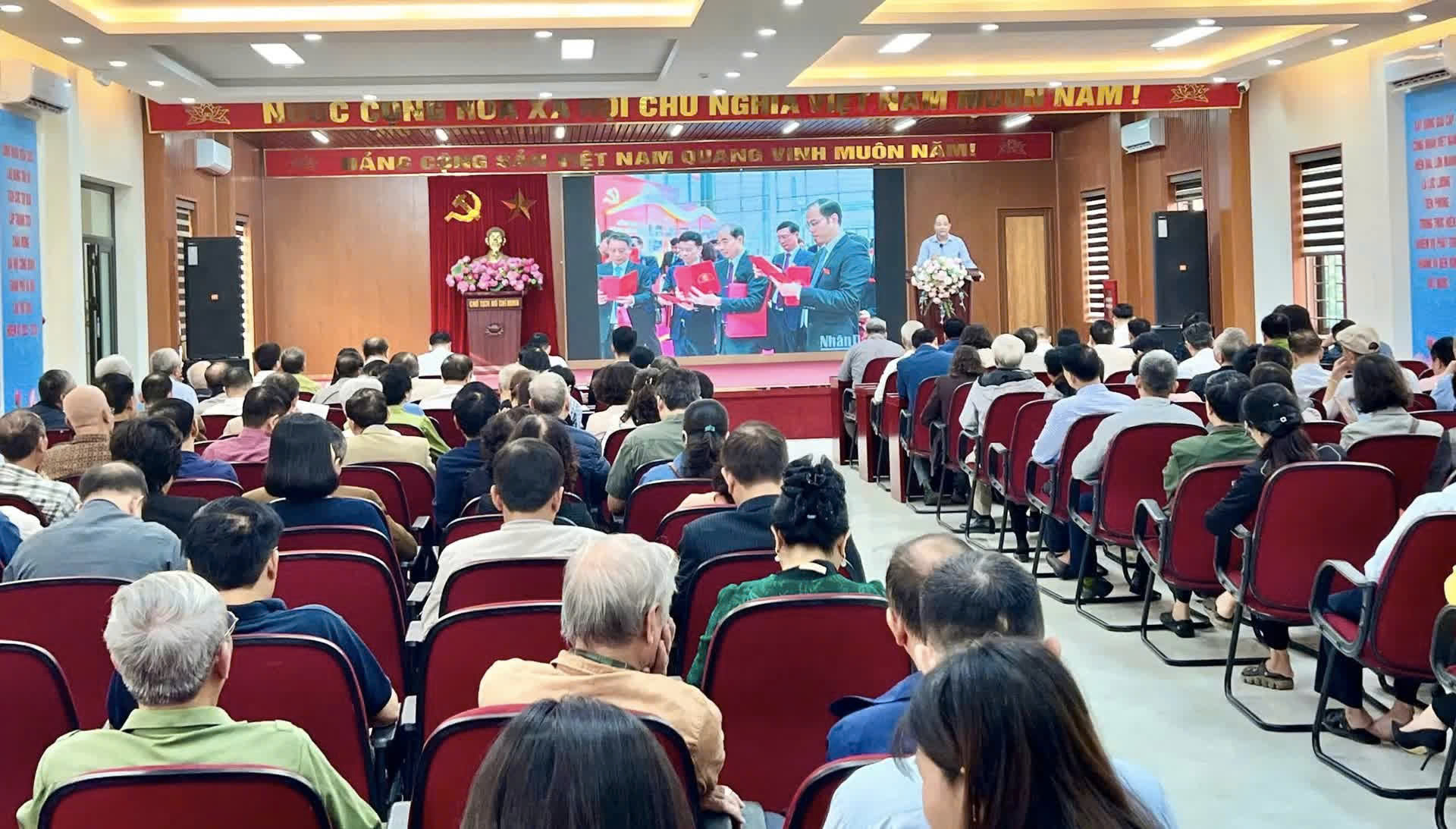 Phường Định Công triển khai Nghị quyết Đại hội Đảng bộ thành phố Hà Nội lần thứ XVIII, định hướng phát triển toàn diện trong giai đoạn mới