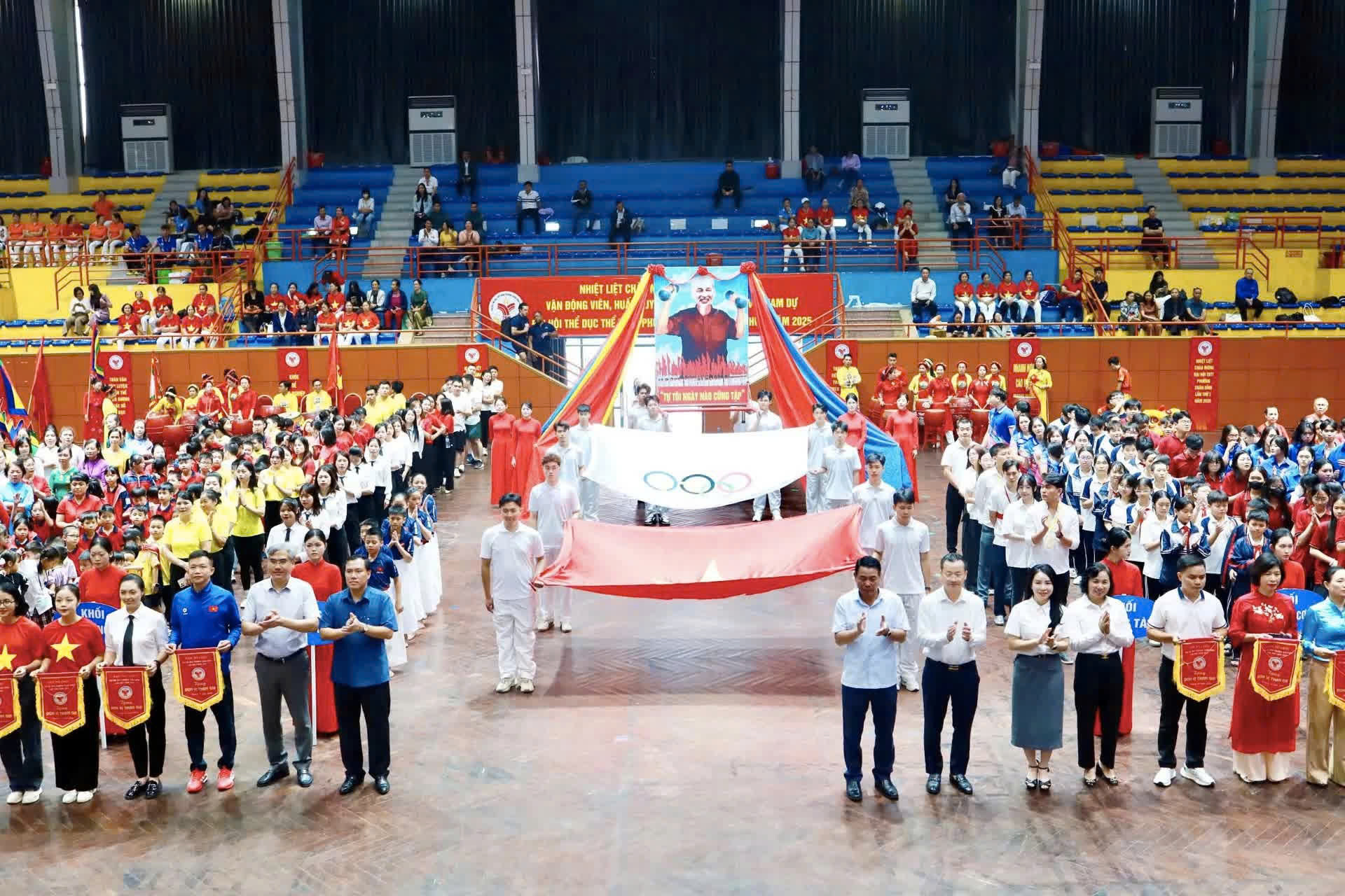 Phường Xuân Đỉnh khai mạc Đại hội Thể dục Thể thao lần thứ I, khẳng định phong trào rèn luyện toàn dân