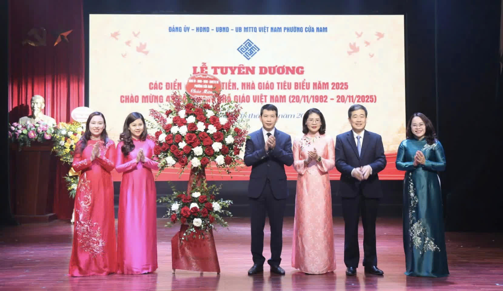 Phường Cửa Nam tuyên dương điển hình tiên tiến ngành Giáo dục nhân kỷ niệm 43 năm Ngày Nhà giáo Việt Nam