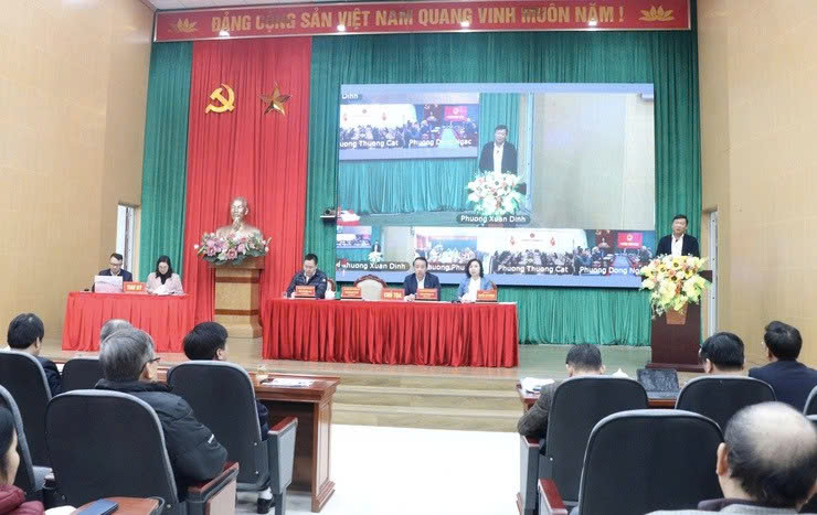 Cử tri kiến nghị nhiều vấn đề dân sinh tại hội nghị tiếp xúc với đại biểu HĐND thành phố