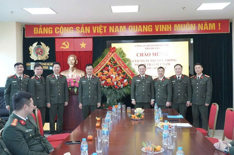 Thanh tra Công an thành phố Hà Nội đón nhận sự ghi nhận, động viên nhân kỷ niệm 80 năm Ngày truyền thống