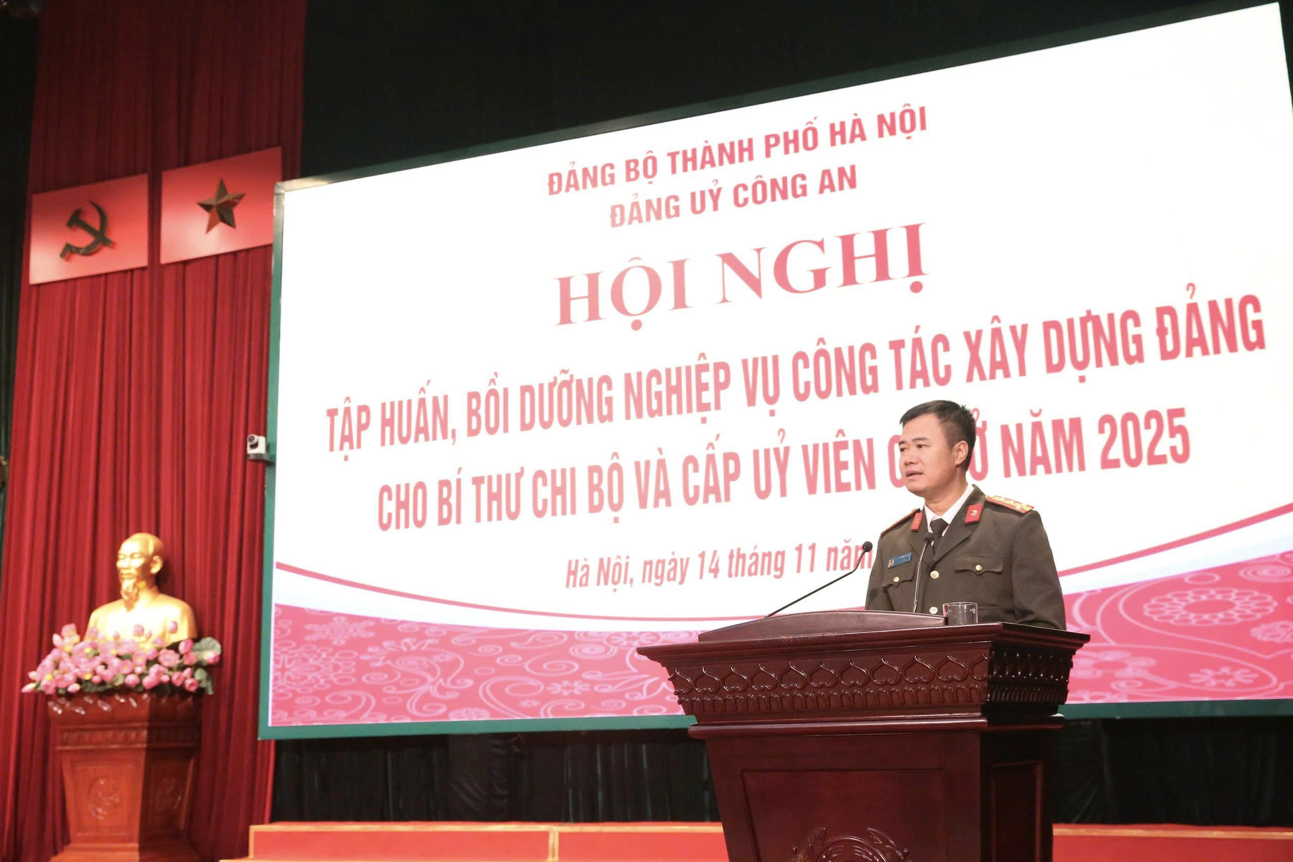Đảng ủy Công an thành phố Hà Nội tổ chức tập huấn nghiệp vụ công tác xây dựng Đảng năm 2025