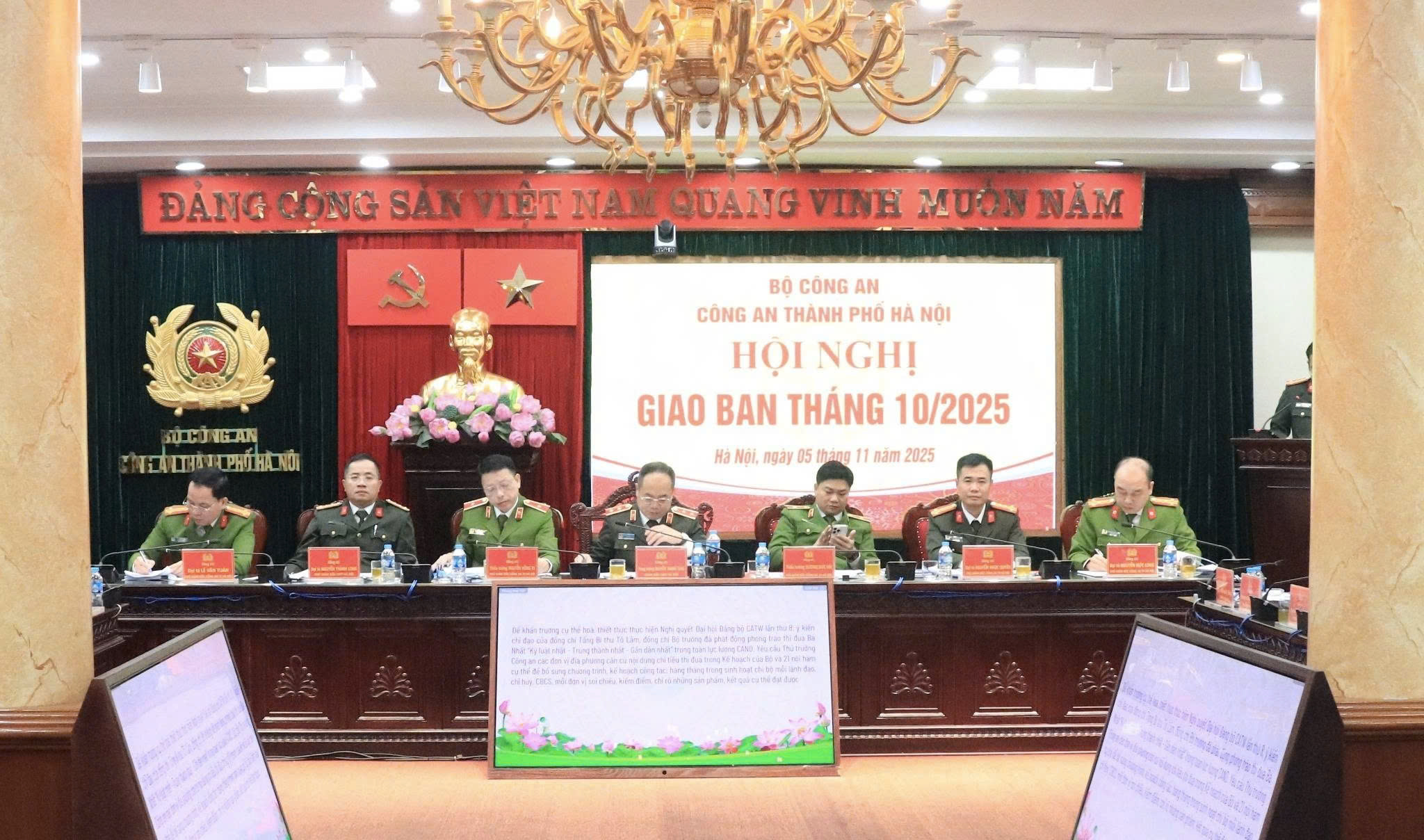 Công an Thủ đô phát động phong trào thi đua “Ba nhất” - Quyết tâm giữ vững an ninh, trật tự trong tình hình mới