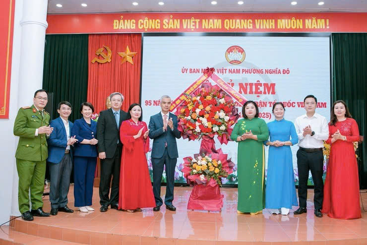 Phường Nghĩa Đô tổ chức Ngày hội Đại đoàn kết toàn dân tộc, lan tỏa tinh thần gắn kết và trách nhiệm cộng đồng