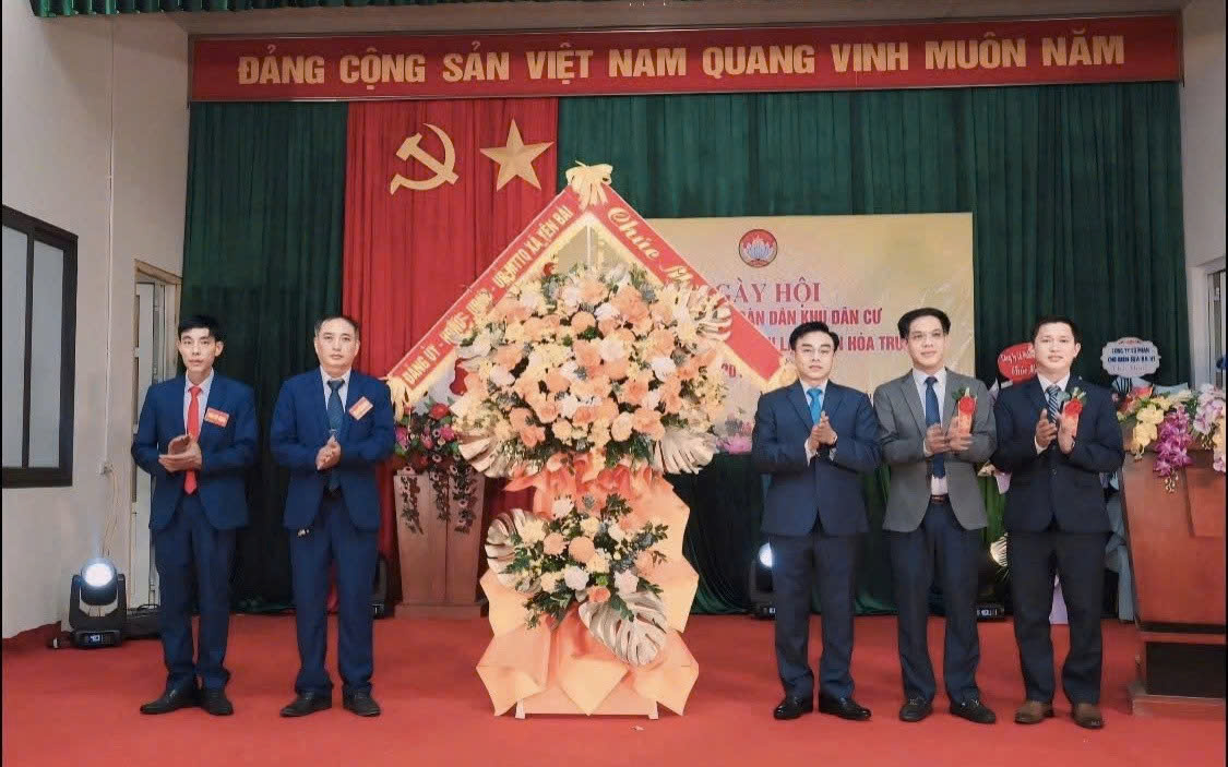 Hòa chung sức mạnh đại đoàn kết, thôn Hòa Trung (xã Yên Bài) vững bước trên hành trình phát triển bền vững