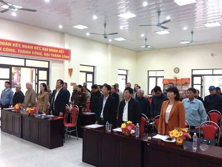 Lãnh đạo xã Vật Lại dự sinh hoạt chi bộ thôn, tăng cường nắm cơ sở sau khi triển khai mô hình chính quyền địa phương hai cấp