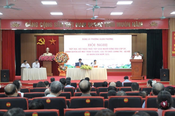 Phường Xuân Phương đối thoại trực tiếp với nhân dân, tập trung tháo gỡ vướng mắc, thúc đẩy phát triển bền vững